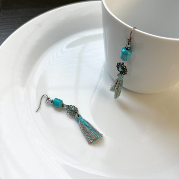 NEW Boho Flower Tassel Silk Earrings - Picture 4 of 5